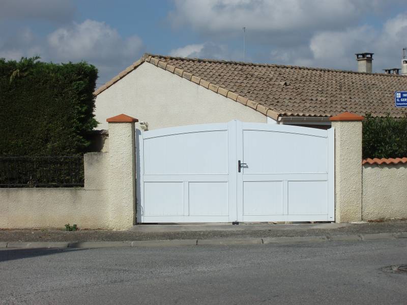 portail pvc
