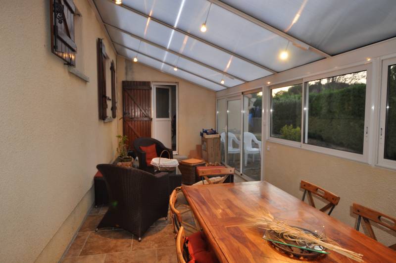 INTERIEUR DE VERANDA SUR CARCASSONNE
