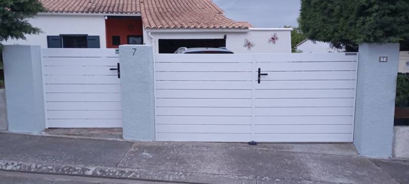 PORTAIL ET ¨PORTE PVC