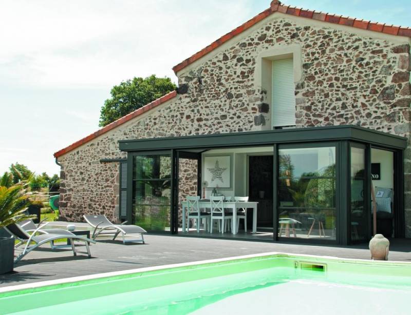 INSTALLATION D'UNE VERANDA A TOITURE PLATE SUR LIMOUX PROCHE DE CARCASSONNE